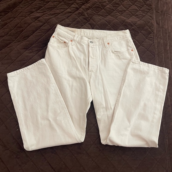 Levi's Women's Straight Leg Jeans - White - Picture 1 of 5